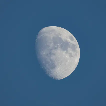 SNS_260922_moon_00.jpg.webp